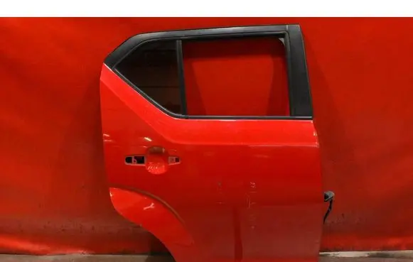 Suzuki Ignis Rear door