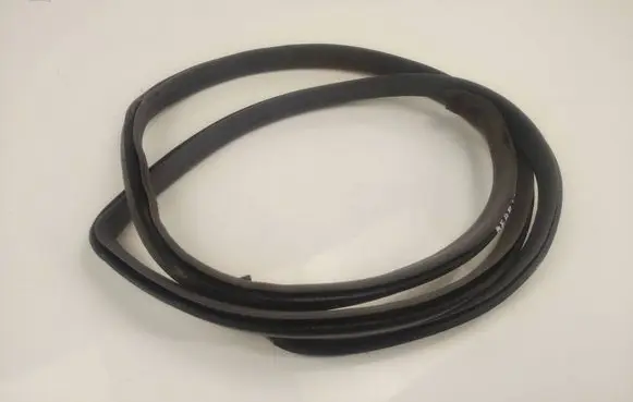 Mercedes-Benz S W126 Rubber seal rear door 1266970451 A1266970451 1266970651