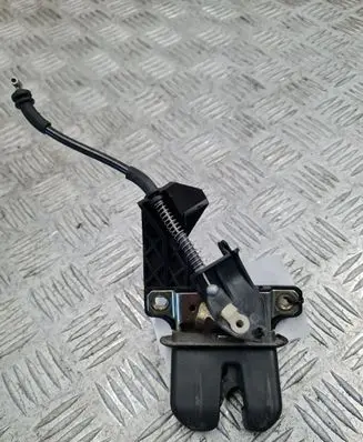 Audi A4 S4 B6 8E 8H Tailgate/trunk/boot lock/catch/latch 8E5827505B