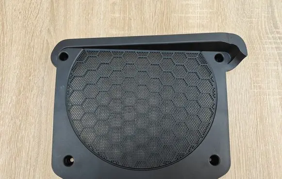 BMW X4 G02 Subwoofer grill/trim 6826949
