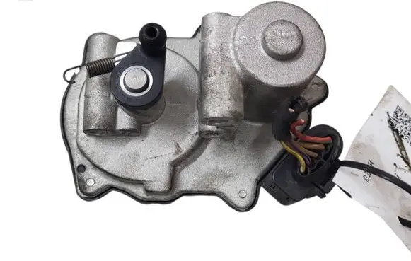 Volkswagen PASSAT CC Intake manifold valve actuator/motor 03L129086