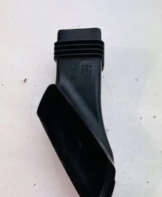 Jaguar XE Air intake duct part GX739A675BB