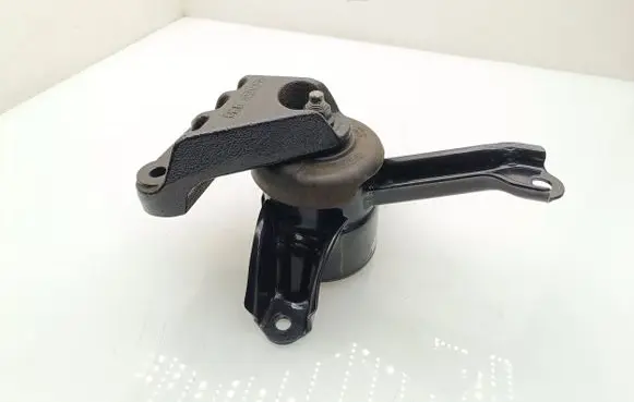KIA Rio Engine mount bracket 21824H8000