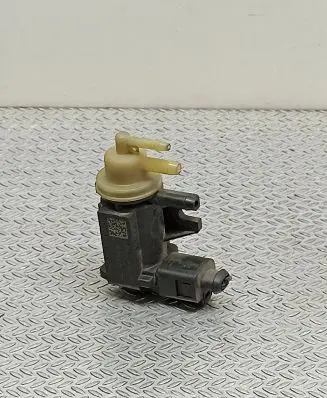 Volkswagen Golf VI Turbo solenoid valve 1K0906627B 05607 4011464A