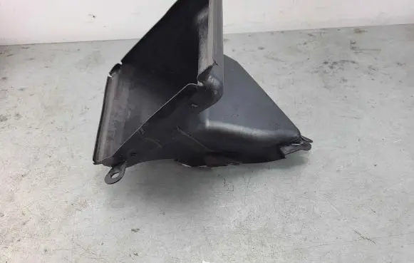 BMW Z4 g29 Air intake duct part 51748074137 8074137