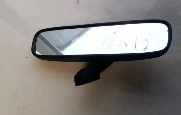 Subaru Legacy Rear view mirror (interior) e13010836
