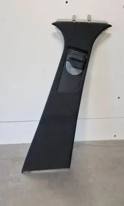 (C) pillar trim