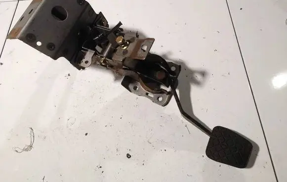 Mazda 6 Clutch pedal 