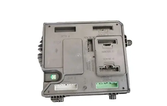 Renault Megane III Comfort/convenience module 284B17882R S180098101
