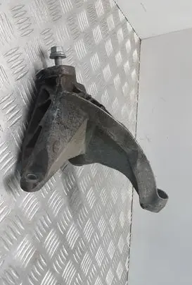 Audi A4 S4 B8 8K Engine mounting bracket 4G0199307Q