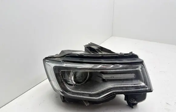 Jeep Grand Cherokee Headlight/headlamp 55112912AC T12021B 336580