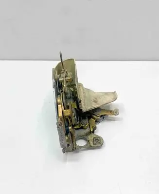 Mercedes-Benz SLC C107 Front door lock A1077230208 1077230208