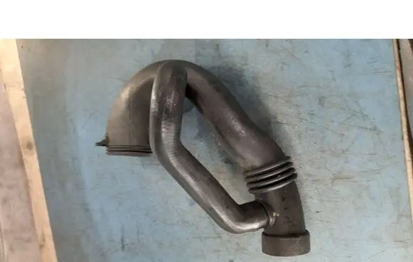 BMW 3 E46 Air intake hose/pipe