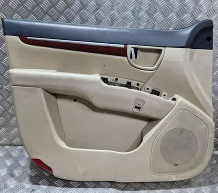 Hyundai Santa Fe Other front door trim element M823502b000j9