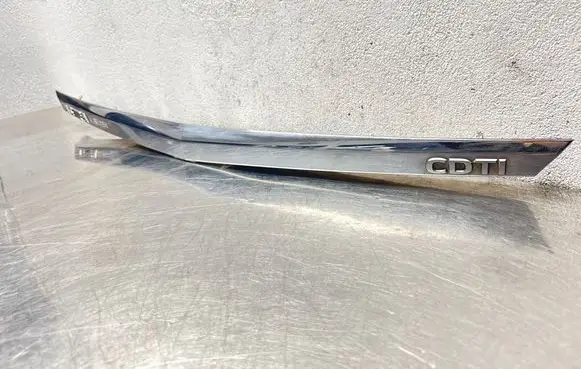 Opel Astra H Tailgate trim 13223917 461088395