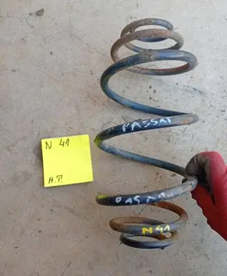 Volkswagen PASSAT B6 Front coil spring