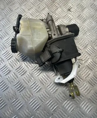 Mercedes-Benz E W211 Brake booster A0004300312