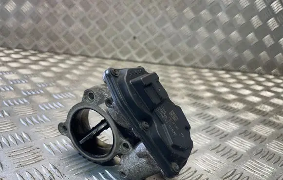 BMW 3 E90 E91 Throttle valve 7810752