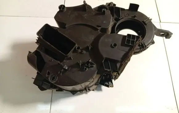 Citroen C4 I Air filter box 9657556980