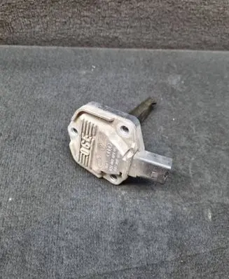 Audi A6 S6 C6 4F Oil level sensor 06E907660