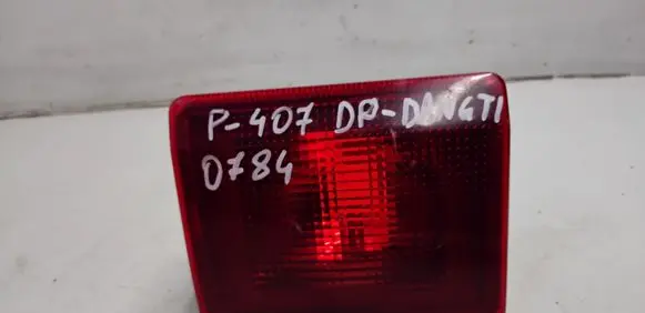 Peugeot 407 Tailgate rear/tail lights