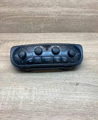 Mercedes-Benz C W203 Climate control unit 2038300285 9140010322 USED