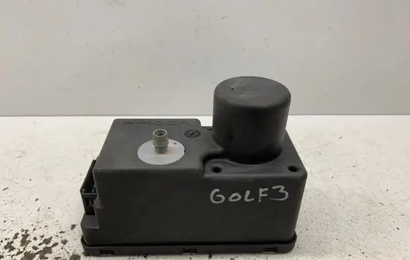Volkswagen Golf III Central locking vacuum pump 1H0962257G 499704127