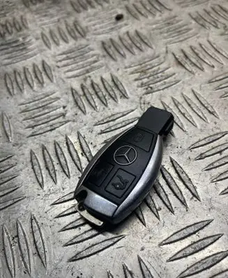 Mercedes-Benz CLS C218 X218 Ignition key/card 
