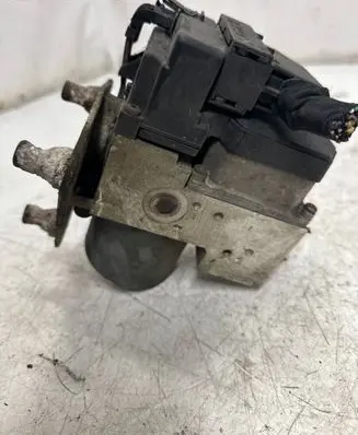 Mercedes-Benz Vito Viano W638 ABS Pump 0273004310