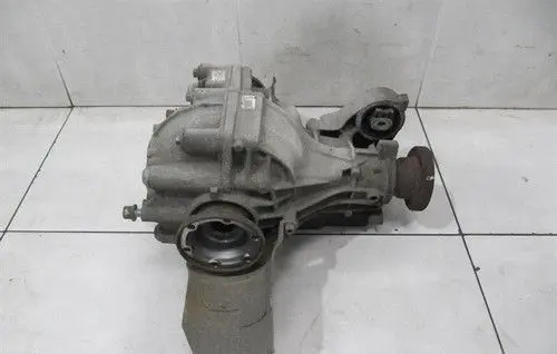 Bentley Flying Spur Rear differential/diff mount bracket 08Y500043E