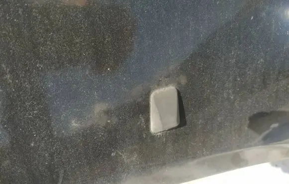 Windshield washer spray nozzle