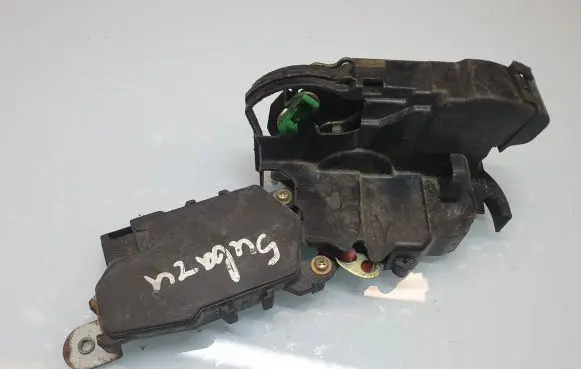 Subaru Impreza II Front door lock