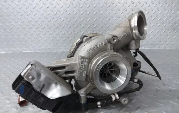 Audi Q7 4M Turbo 057145653AC 057145653K 057145653L