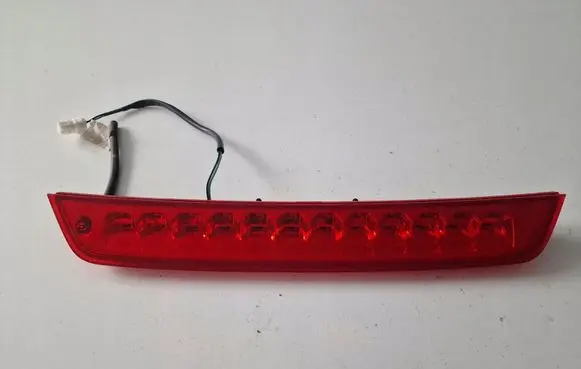 Hyundai Tucson TL Third/center stoplight 92700D7