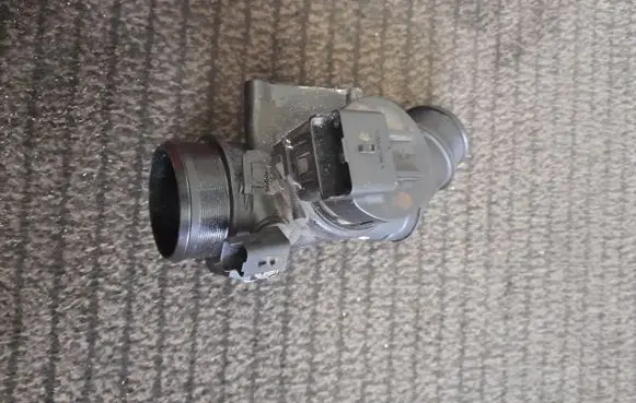 Citroen Berlingo Throttle valve 25365222