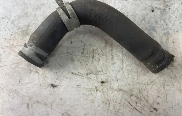 Chrysler 300 - 300C Engine coolant pipe/hose F51755