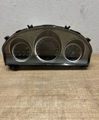 Mercedes-Benz C W204 Speedometer (instrument cluster) A2049005602 A2129020302 A2044400247