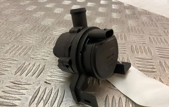 Land Rover Discovery 5 Electric auxiliary coolant/water pump DX7318D474AC