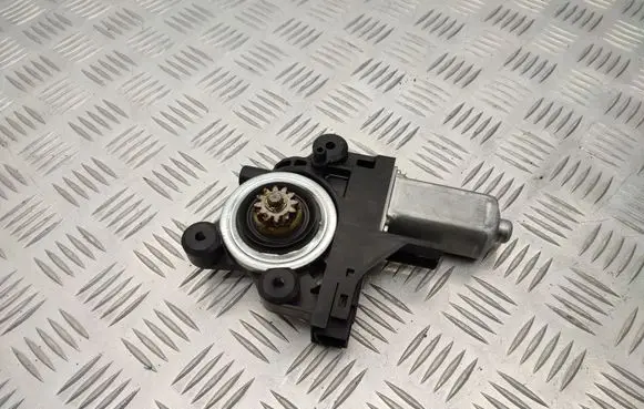 Volvo XC70 Front door window regulator motor 970714101