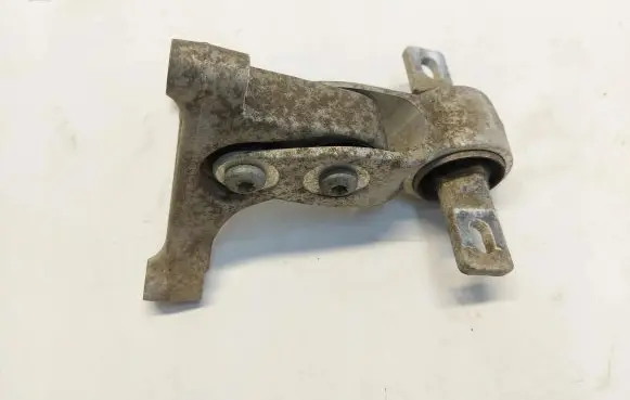 Tesla Model S Engine mount bracket 1120170919