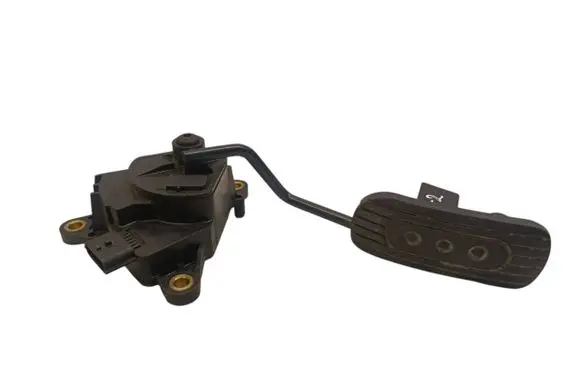 Nissan Micra Accelerator throttle pedal 18002AX700 0654A 00209