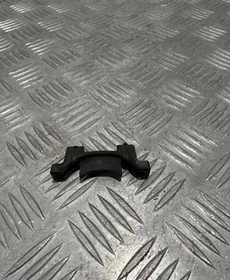 Porsche Cayenne (9PA) Radiator mount bracket 7L0805517