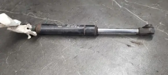 Mazda 121 SM Tailgate strut D06156940A