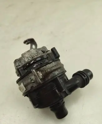 Mercedes-Benz C W205 Electric auxiliary coolant/water pump A0005002686