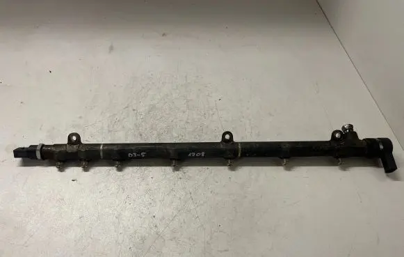 Mercedes-Benz E W211 Fuel main line pipe A6110780449
