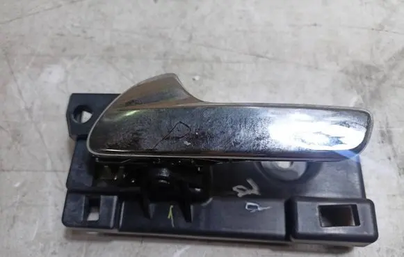 Dodge Durango III Rear door interior handle