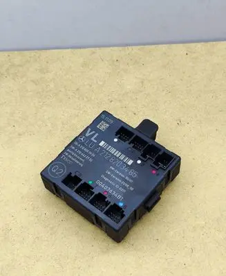 Mercedes-Benz C W204 Door control unit/module A2128203485 A2124422732 A2128203926