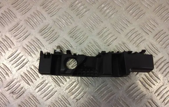 Hyundai Kona I Front bumper mounting bracket 86515-J9CA0
