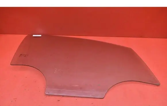 Opel Mokka X Front door window glass four-door 