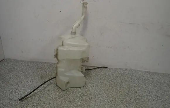 Mitsubishi Colt Windshield washer fluid reservoir/tank